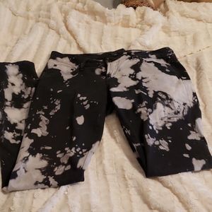 bebe skinny jeans 30x32 black tye dye